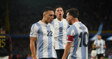 Argentina triunfo ante Perú, punta y la mejor Selección del Mundo