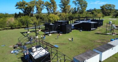 Katopodis visitó la reserva natural y firmo un convenio para continuar obras en el distrito